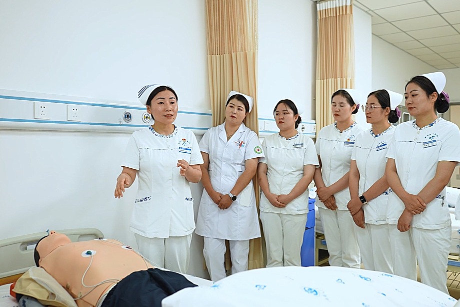 China unveils five-year plan to improve medical security