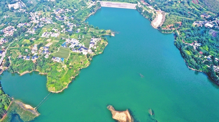 Protecting water resources, boosting green economy