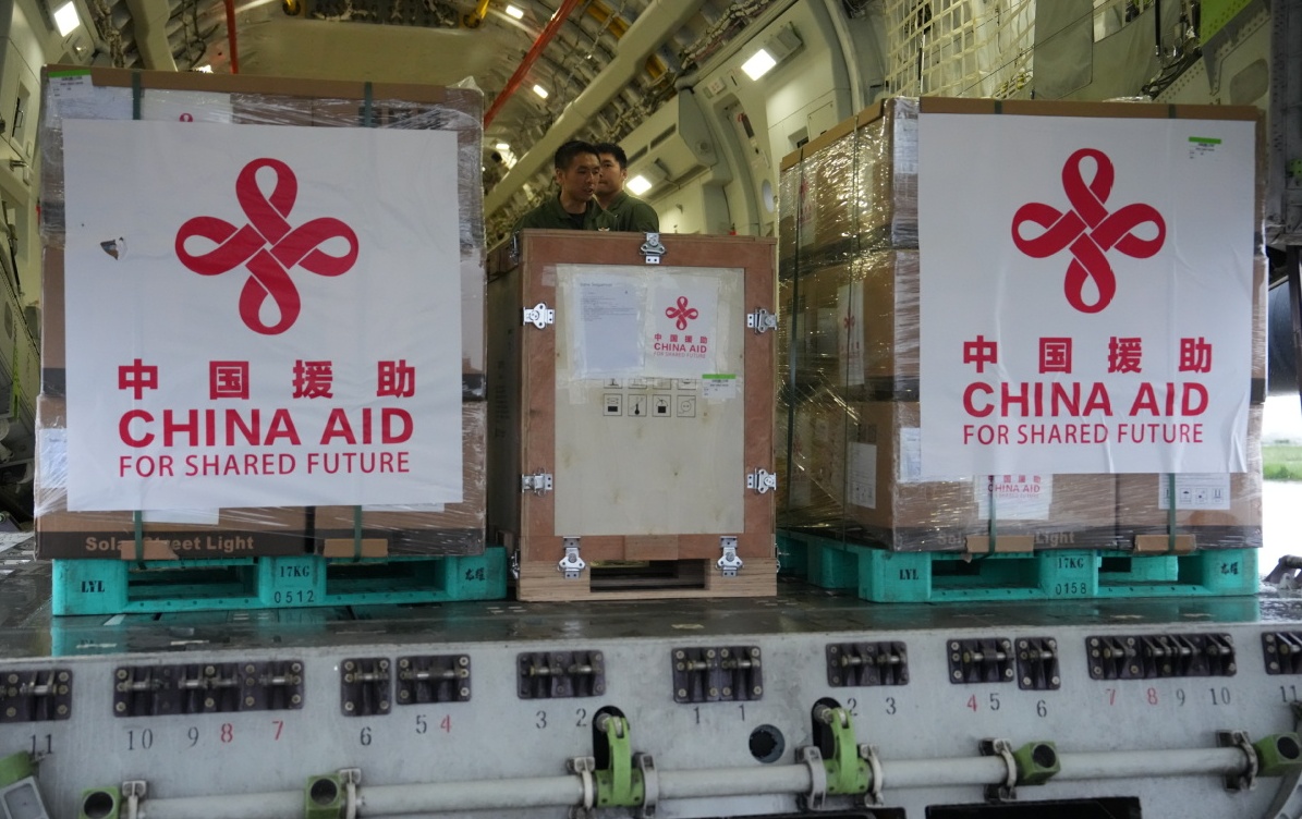 China sends second batch of emergency aid to Nepal