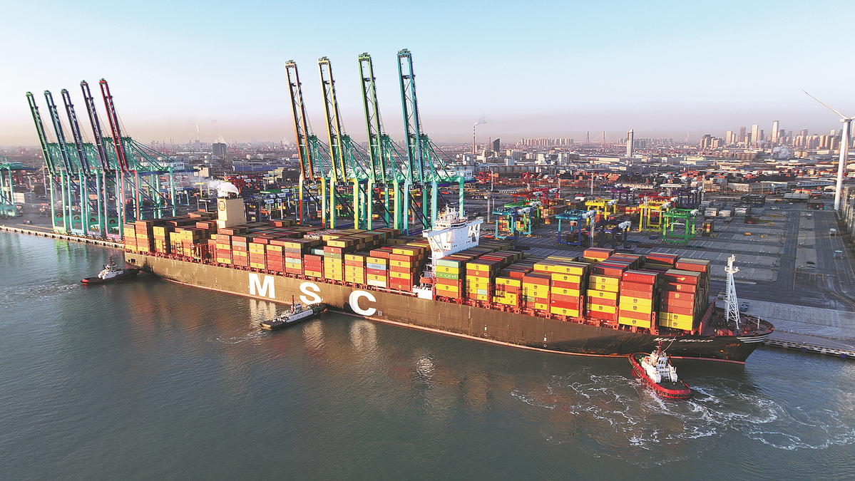 China's foreign trade up 17.6% in first eight months of 2026
