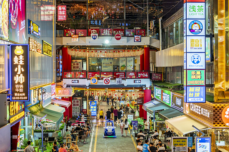 China eyes strong cultural, tourism industries by 2030