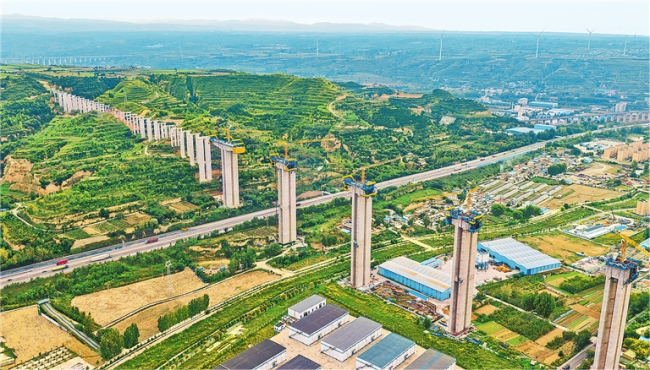 国道 209 三门峡青龙涧河特大桥加速建设