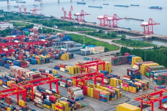 China, U.S. have candid, in-depth, constructive exchanges during consultations on economic, trade issues