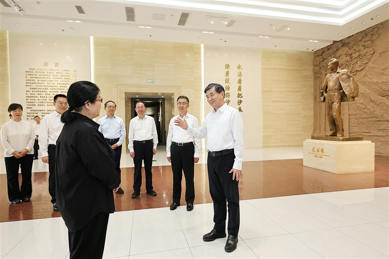周祖翼王陆进在兰考调研时强调  大力传承弘扬焦裕禄精神  扎扎实实推进乡村全面振兴和县域高质量发展