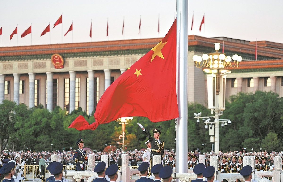 China's progress hailed across globe