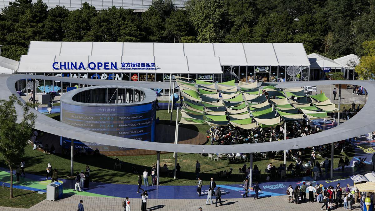 China Open sees record crowds, boosting consumer spending