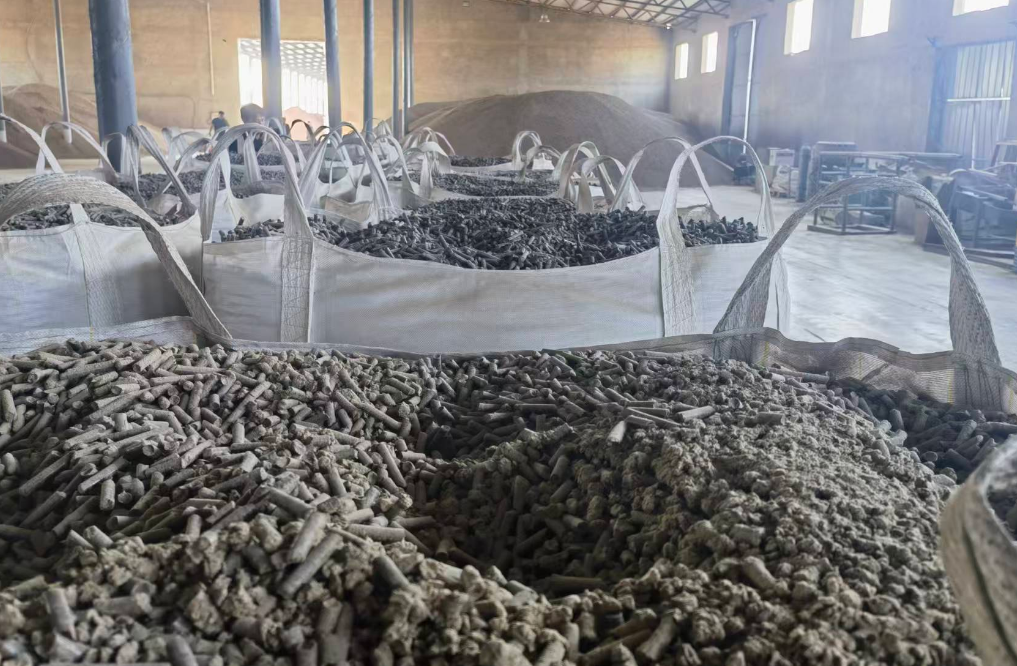 美丽中国·河南实践|点草成金!濮阳秸秆居然能做衣服、酱油、汽车零部件? 美丽中国·河南实践|点草成金!濮阳秸秆居然能做衣服、酱油、汽车零部件?