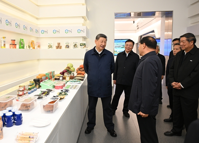 习近平在内蒙古乌兰察布考察时强调 统筹高质量发展和高水平保护 坚定不移走生态优先绿色发展之路 习近平在内蒙古乌兰察布考察时强调 统筹高质量发展和高水平保护 坚定不移走生态优先绿色发展之路