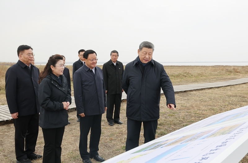 习近平在内蒙古乌兰察布考察时强调 统筹高质量发展和高水平保护 坚定不移走生态优先绿色发展之路 习近平在内蒙古乌兰察布考察时强调 统筹高质量发展和高水平保护 坚定不移走生态优先绿色发展之路